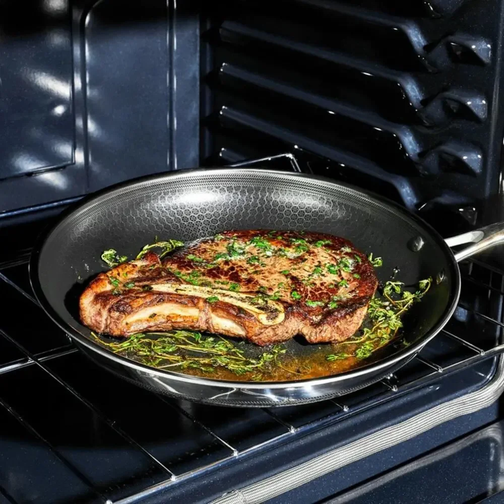 HexClad Hybrid Nonstick 12-Inch Frying Pan with Tempered Glass Lid Good Used - Picture 5 of 11